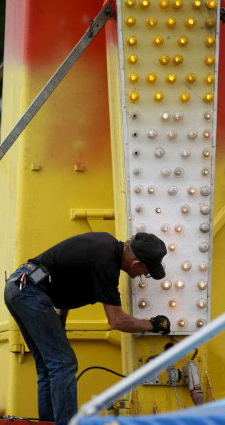 072814-fair-set-up10